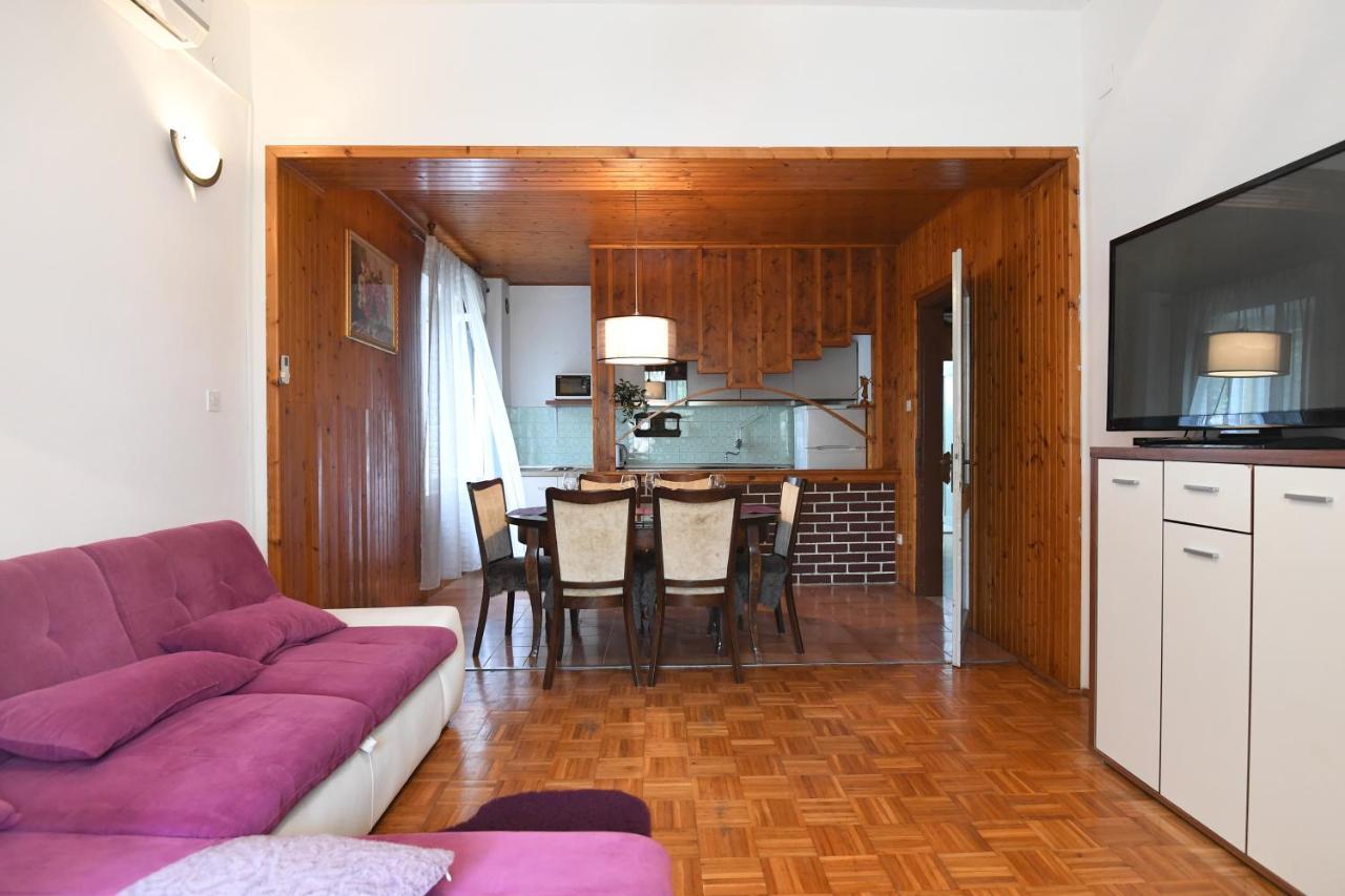 Apartmani Erna Pasman Bagian luar foto
