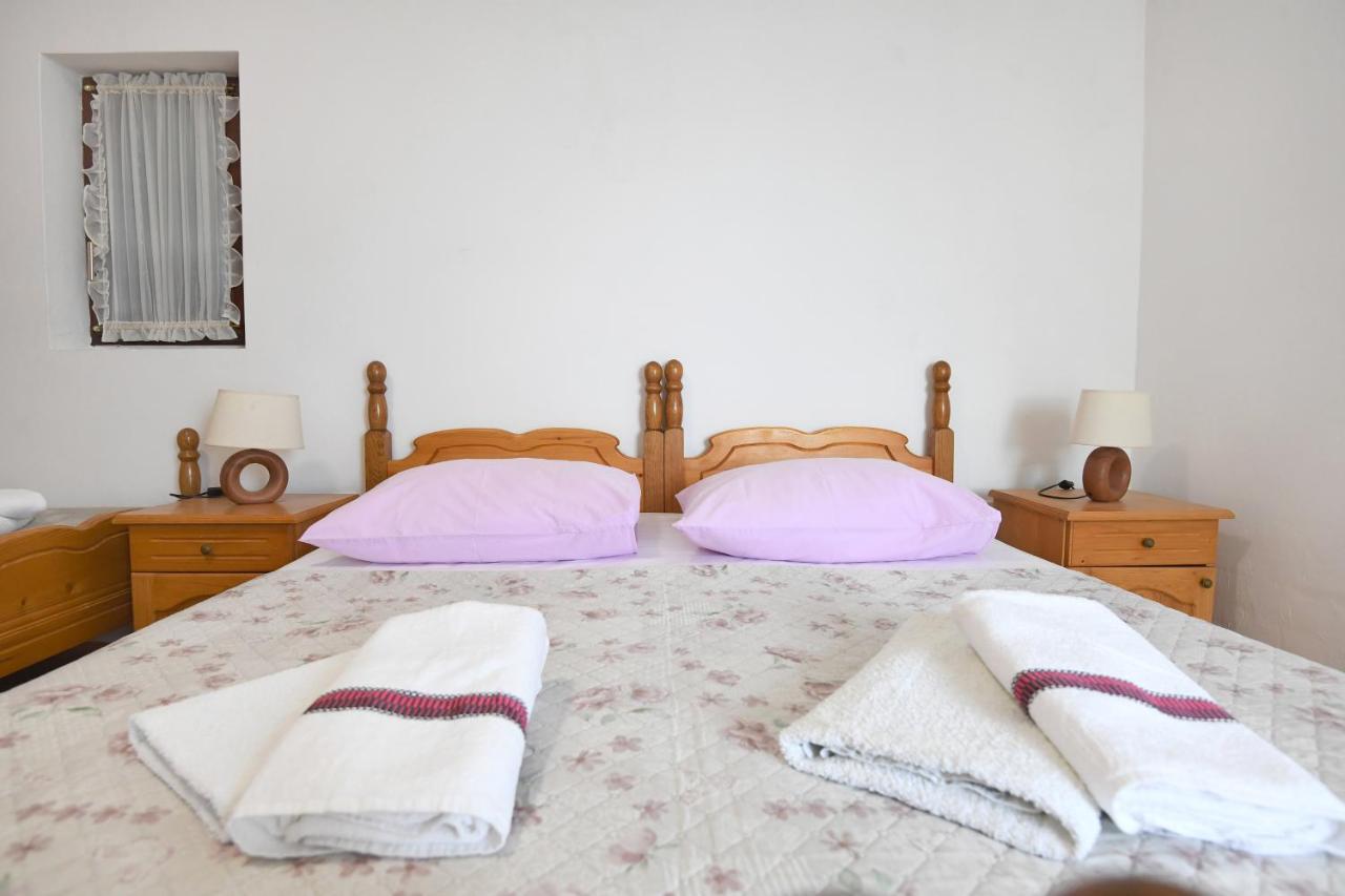 Apartmani Erna Pasman Bagian luar foto